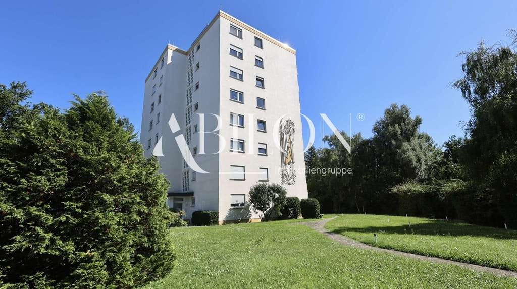 Immobilie in Bad Krozingen - Helle 3-Zimmer-Wohnung mit Panoramablick KAUFPREIS 240.000€ inkl. Garage - Bild 0