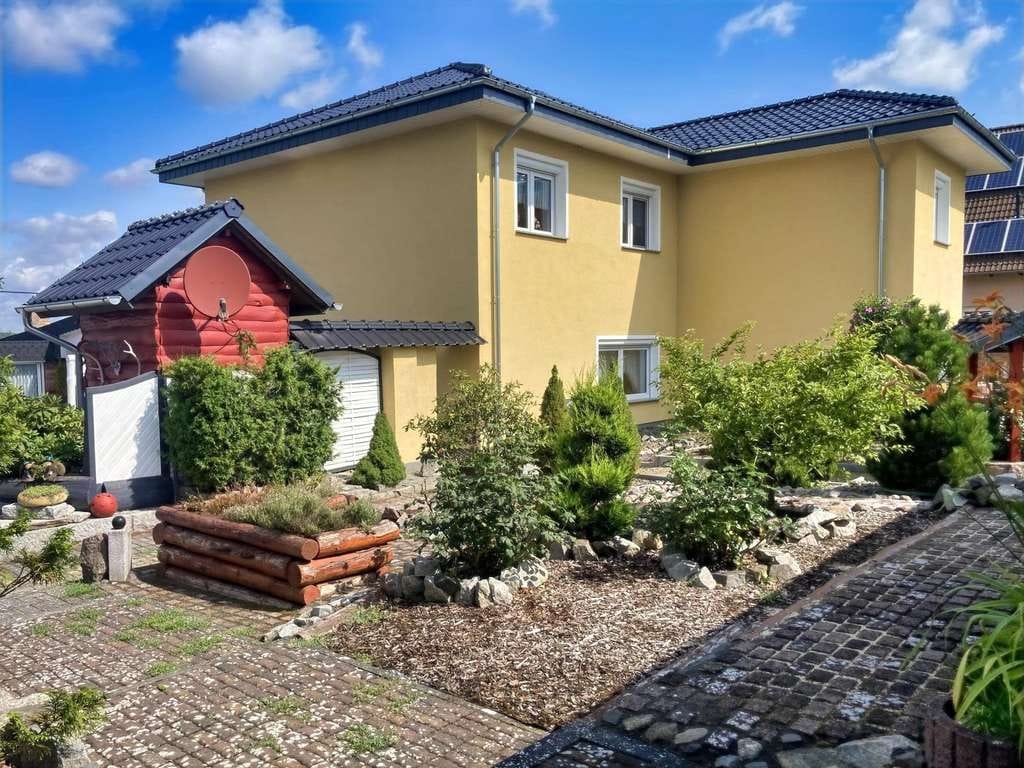 Immobilie in Schwedt/Oder - Einfamilienhaus mit Garage zu verkaufen - Bild 2