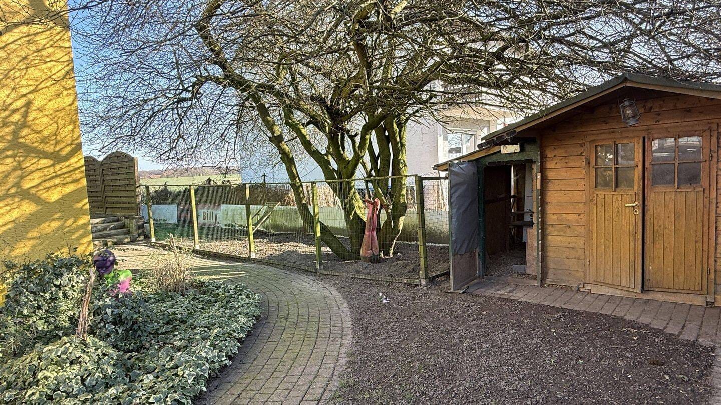 Immobilie in Lippetal - Großzügiges Einfamilienhaus mit Einliegerwohnung und Wintergarten in ruhiger Lage - Bild 1