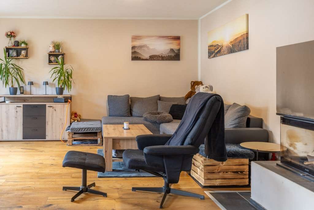 Immobilie in Penzing - Ansprechende 4 ZKB im 3-FH mit sonnigem Südbalkon und eigenem Gartenanteil - Bild 1
