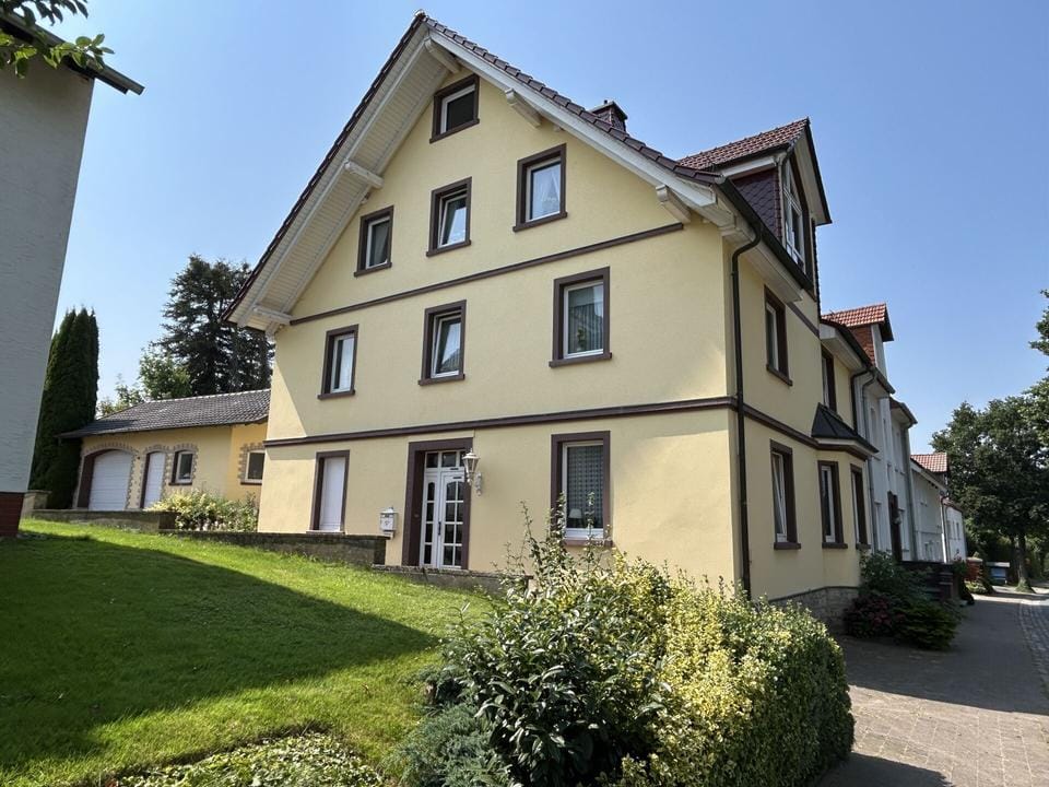 Immobilie in Borgentreich - Vielseitiges Wohnhaus mit großzügigem Anwesen am Rande von Rösebeck - Bild 0