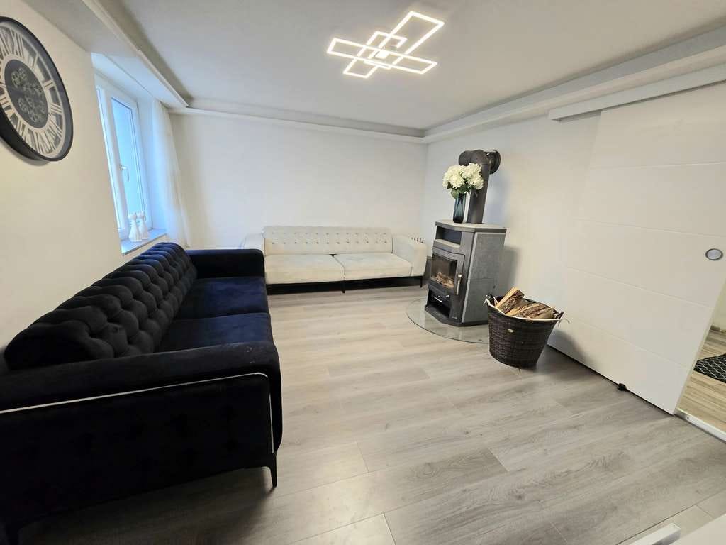 Immobilie in Dornhan - Modernisiertes Einfamilienhaus im Herzen von Dornhan: Einziehen und Wohlfühlen! - Bild 0