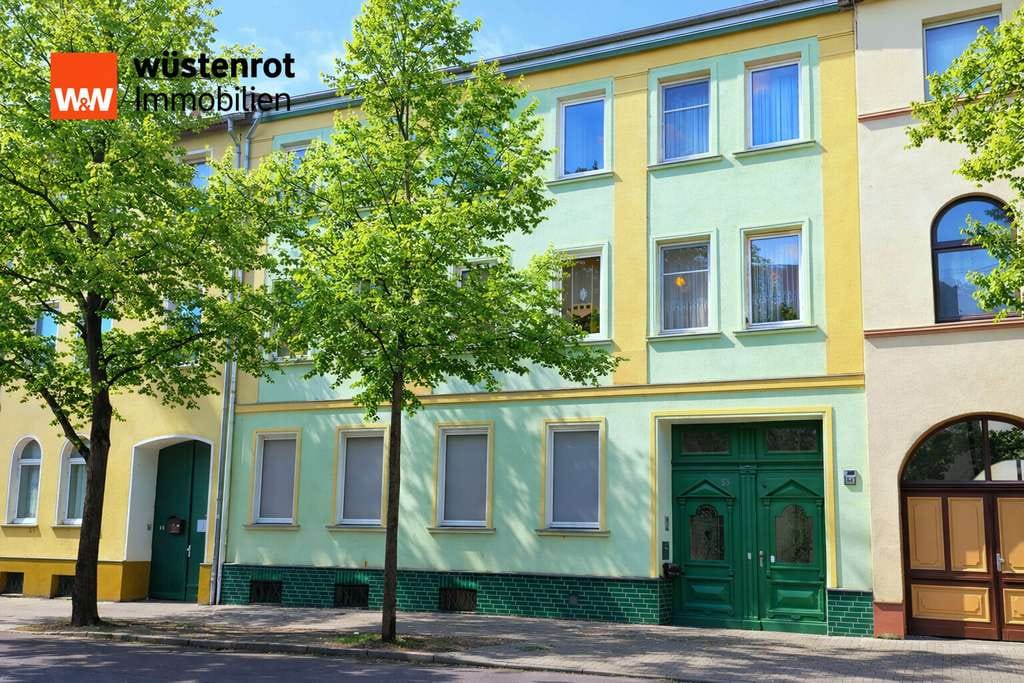 Immobilie in Bernburg - Charmantes Mehrfamilienhaus im Herzen von Bernburg - Bild 0