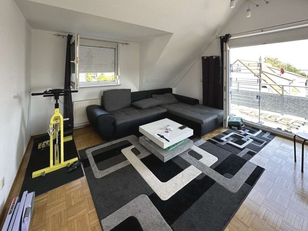 Immobilie in Köngen - Charmante 2-Zimmer-Wohnung mit Balkon und Stellplatz in Köngen - Bild 1