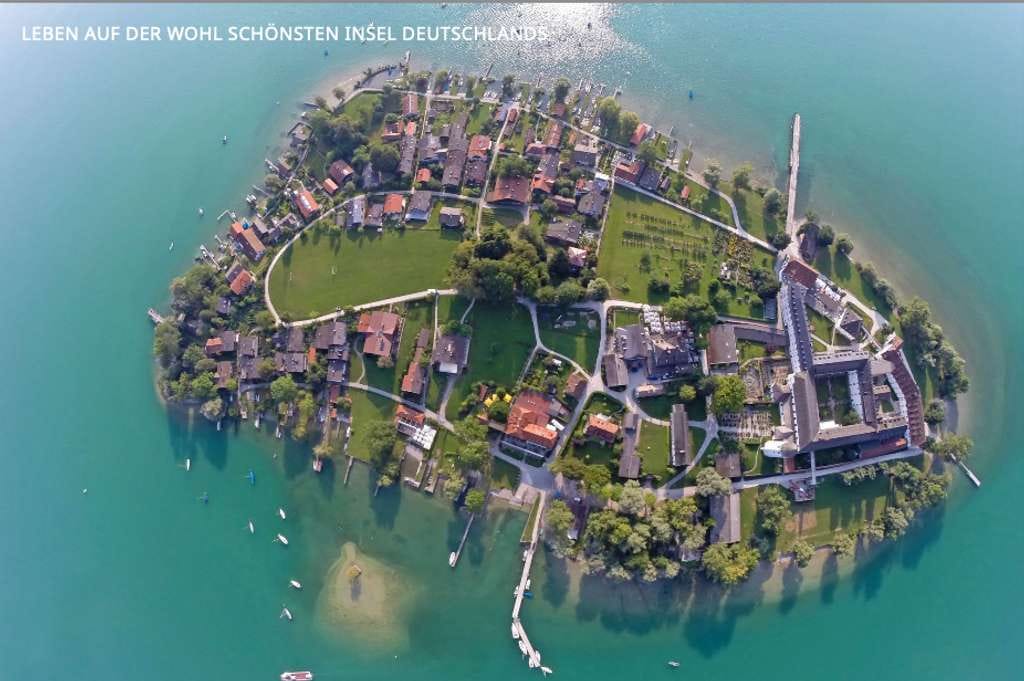 Immobilie in Chiemsee - Fraueninsel - Fischerhaus mit eigenem Seeufer, Bootsanleger, Bootshaus und Außenboje - Bild 0