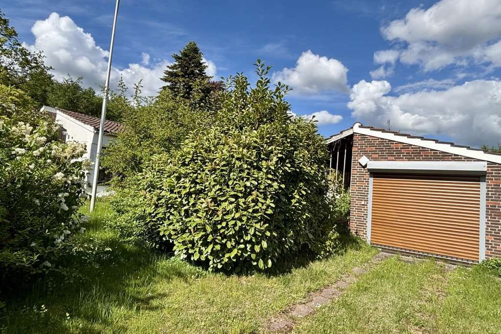 Immobilie in Lübeck - Handwerker aufgepasst! großzügiger Bungalow in Sankt Jürgen - Bild 5
