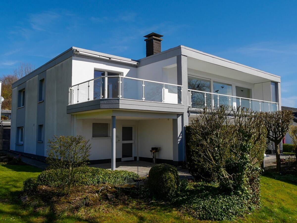 Immobilie in Möhnesee - 3-Familienhaus mit großer Hauptwohnung! - Bild 3