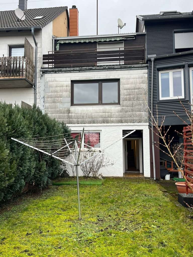 Immobilie in Friedrichsthal - BILDSTOCK : WOHNFERTIG renoviert mit EINBAUKÜCHE und modernem BAD ! - Bild 1