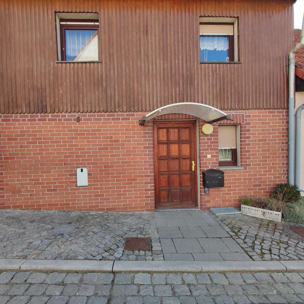 Immobilie in Rositz - Kleines Einfamilienhaus in ländlicher Gegend, nahe der Städte Altenburg und Meuselwitz zu verkaufen - Bild 1