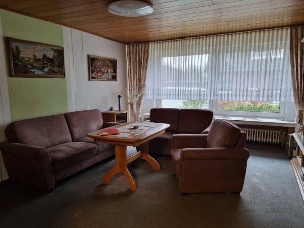Immobilie in Bad Iburg - Wohnen im Wandel: Zweifamilienhaus mit individueller Entwicklung in 49186 Bad Iburg-Sentrup - Bild 2