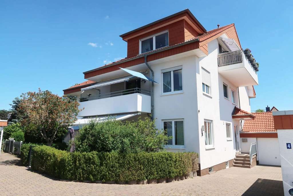Immobilie in Roxheim - moderne 2,5-Zimmer-Dachgeschoss-Wohnung mit herrlicher Fernsicht - Bild 0