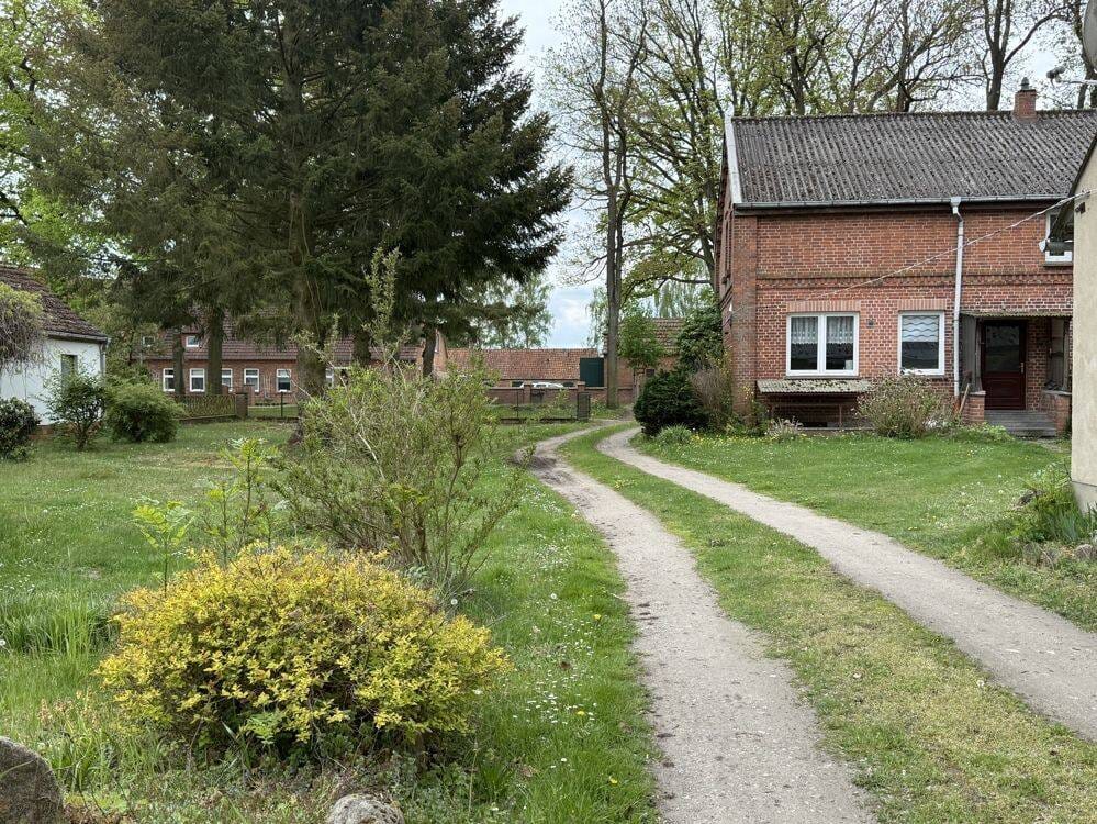 Immobilie in Neu Kaliß - Viel Platz für Familie und Kapitalanlage: Haus mit 2 Wohneinheiten und großem Grundstück - Bild 3