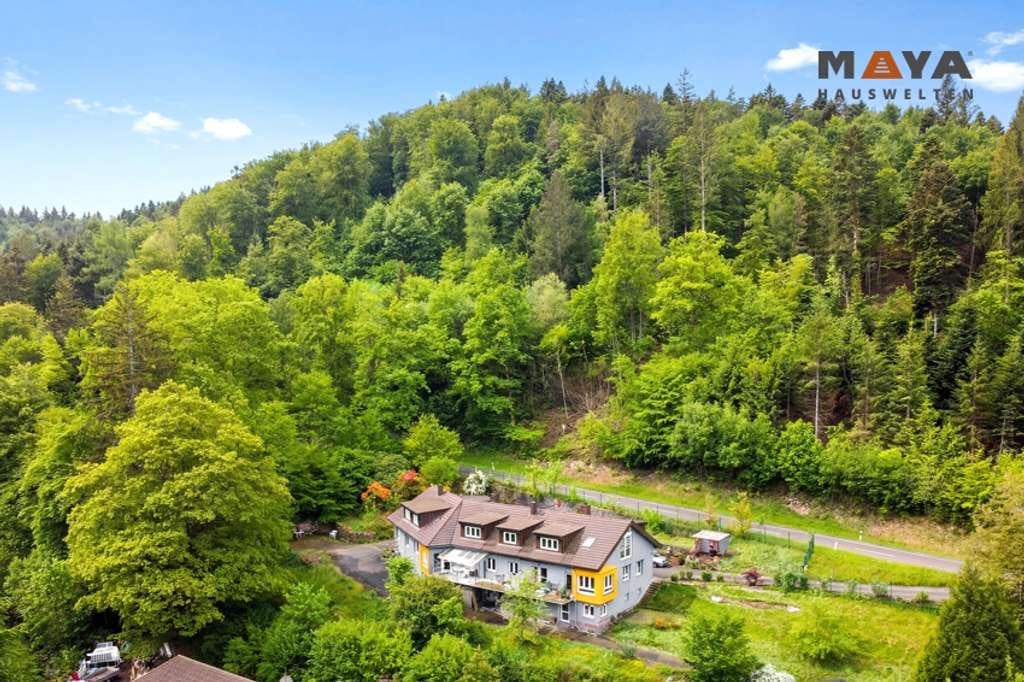 Immobilie in Marxzell - MARXZELL: Liebevoll saniertes Mehrfamilienhaus mit 4 Wohneinheiten ca. 450 m² Wohnfläche - Bild 1