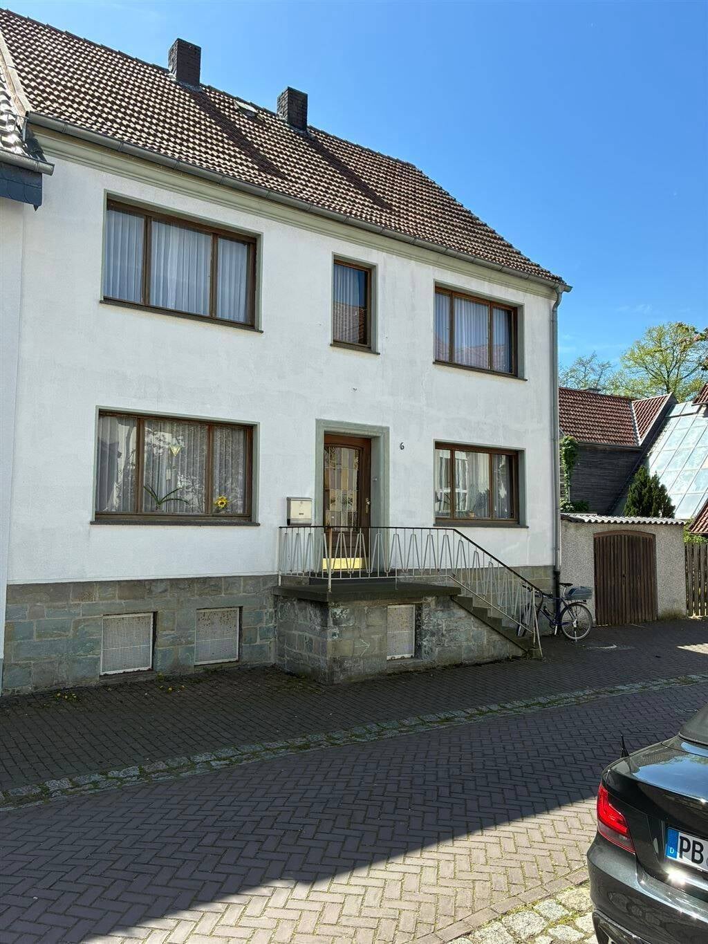 Immobilie in Salzkotten - Haus zum Sanieren in bester Lage plus Grundstück für Ihre Ideen - Bild 3