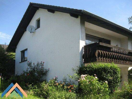 Immobilie in Birstein - Einfamilienwohnhaus mit Einliegerwohnung. - Bild 2