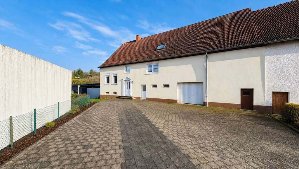 Immobilie in Sankt Wendel - Ehemaliges Bauernhaus  – modernisiert, großzügig und weiterem Ausbaupotenzial! - Bild 0