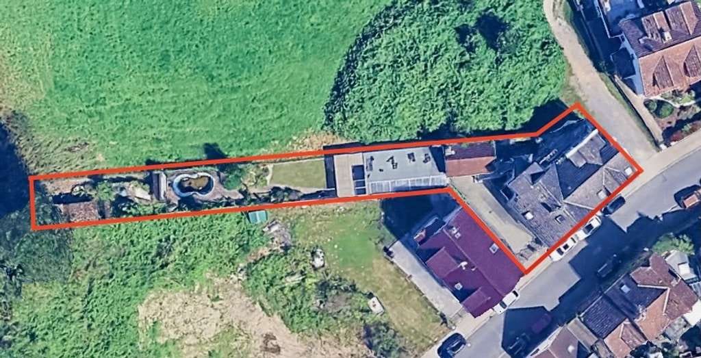 Immobilie in Obertshausen - Zweifamilienhaus mit Nebengebäude direkt am Naturschutzgebiet - Nutzfläche ca. 220 m² - Bild 4
