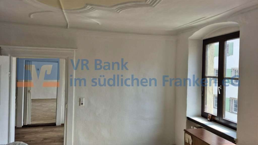 Immobilie in Weißenburg i. Bay. - Charmantes denkmalgeschütztes Mehrparteienhaus in Altstadtlage
 - Bild 2