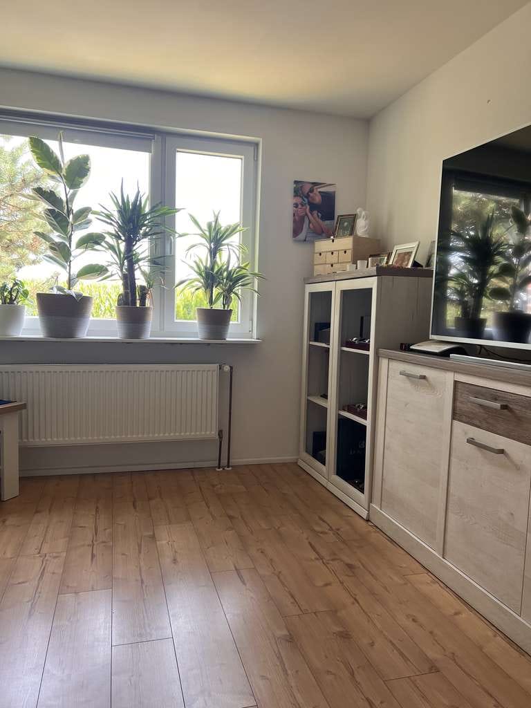 Immobilie in Leopoldshöhe - Einfamilienhaus in Leopoldshöhe: Großzügiges Grundstück mit viel Entwicklungspotenzial. - Bild 2