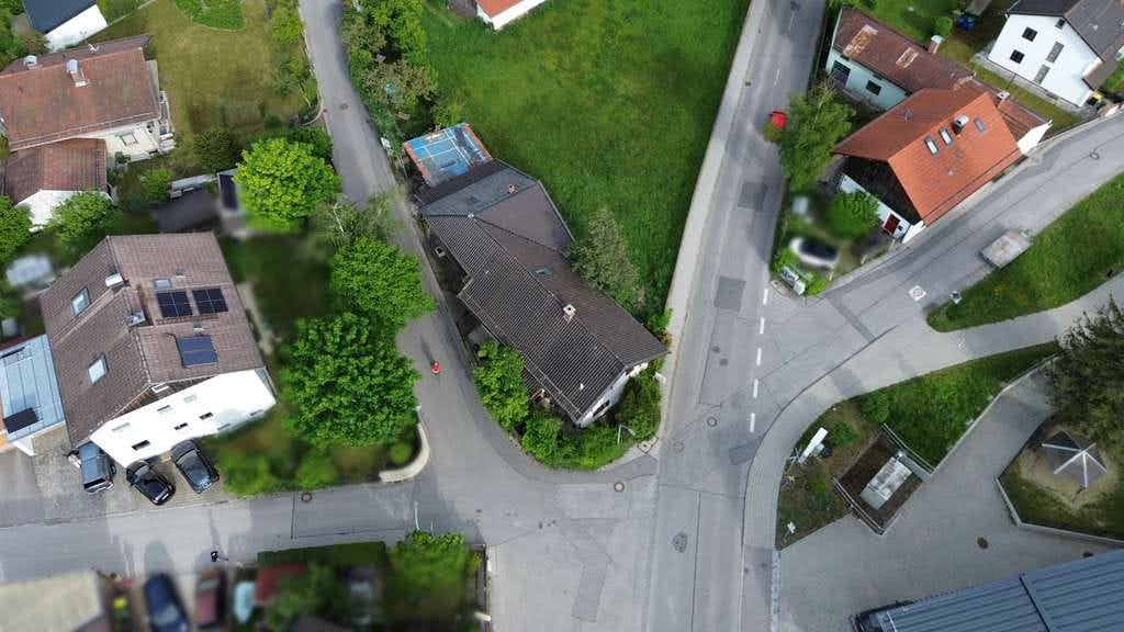 Immobilie in Wolfratshausen - Sanierungsbedürftiges Einfamilienhaus - Bild 2
