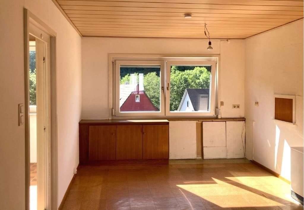 Immobilie in Alpirsbach - Doppelhaushälfte mit Charme und viel Grün! - Bild 3