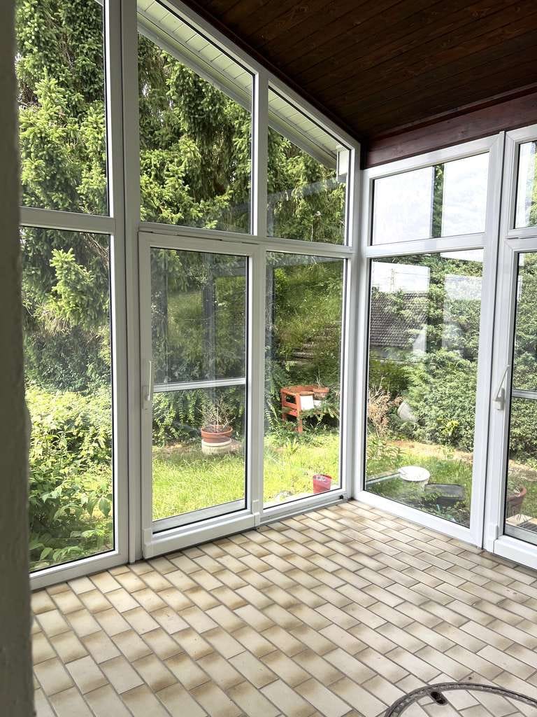 Immobilie in Frickenhausen - Top Angebot! Sehr schönes und liebevoll gepflegtes Architektenhaus mit Einliegerwohnung in Bestlage! - Bild 3