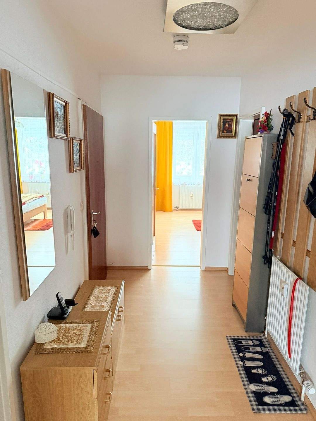 Immobilie in St. Georgen im Schwarzwald - Attraktive 2 Zimmerwohnung mit Loggia  - Bild 2
