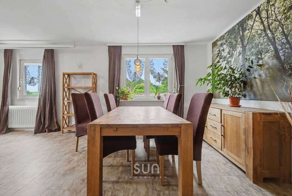 Immobilie in Butzbach - LANDLEBEN PUR IN BESTER FELDRANDLAGE! – Familienidyll mit Wintergarten, Weitblick und Natur - Bild 2