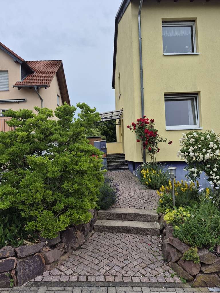 Immobilie in Schöneck - Helle und ruhige 3-Zimmer-Wohnung in Schöneck-Kilianstädten - Bild 0
