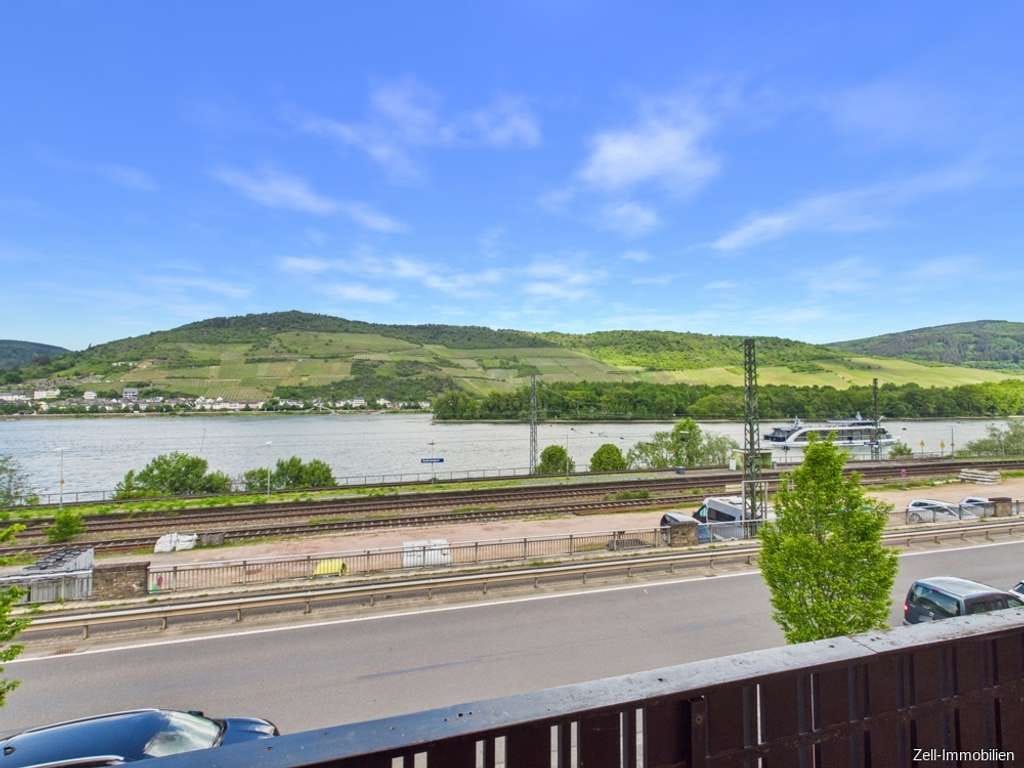 Immobilie in Oberdiebach - Charmantes Ein- bis Zweifamilienhaus mit Rheinblick und Garage in Niederheimbach - Bild 3