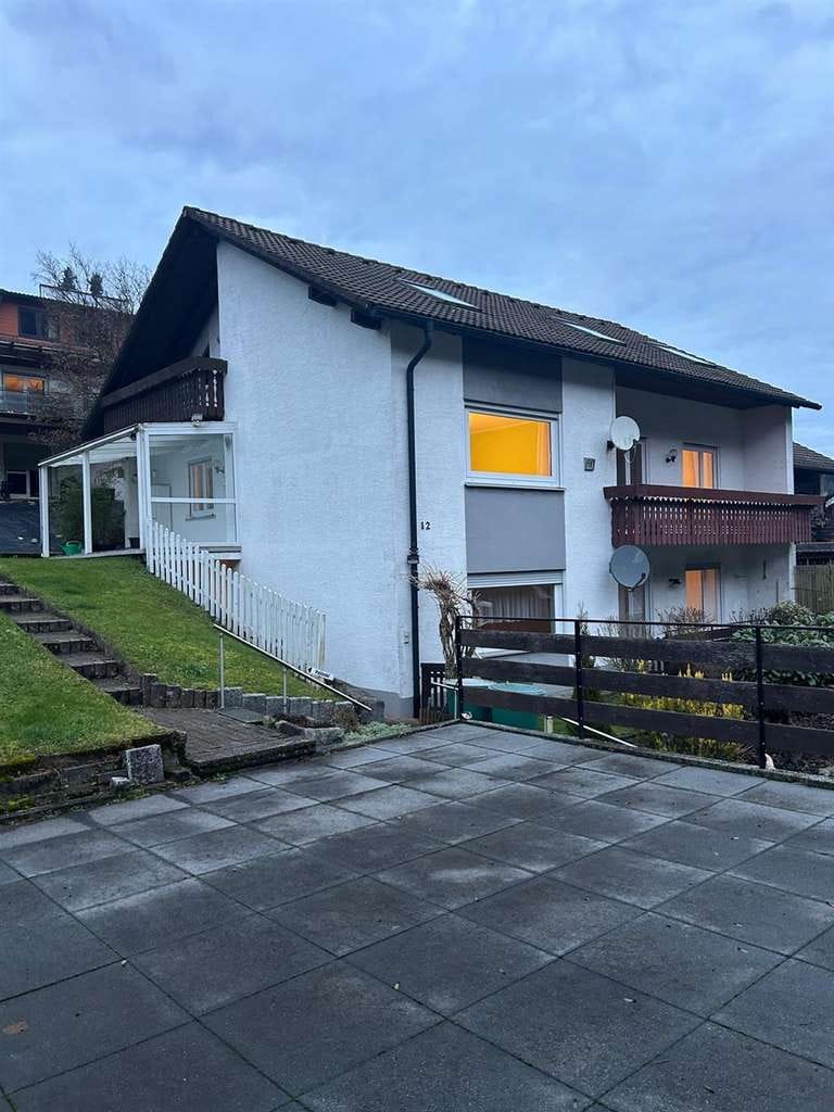 Immobilie in Gutach (Schwarzwaldbahn) - Viel Wohnfläche, top gepflegt – einzigartiges Zweifamilienhaus in Gutach - Bild 0