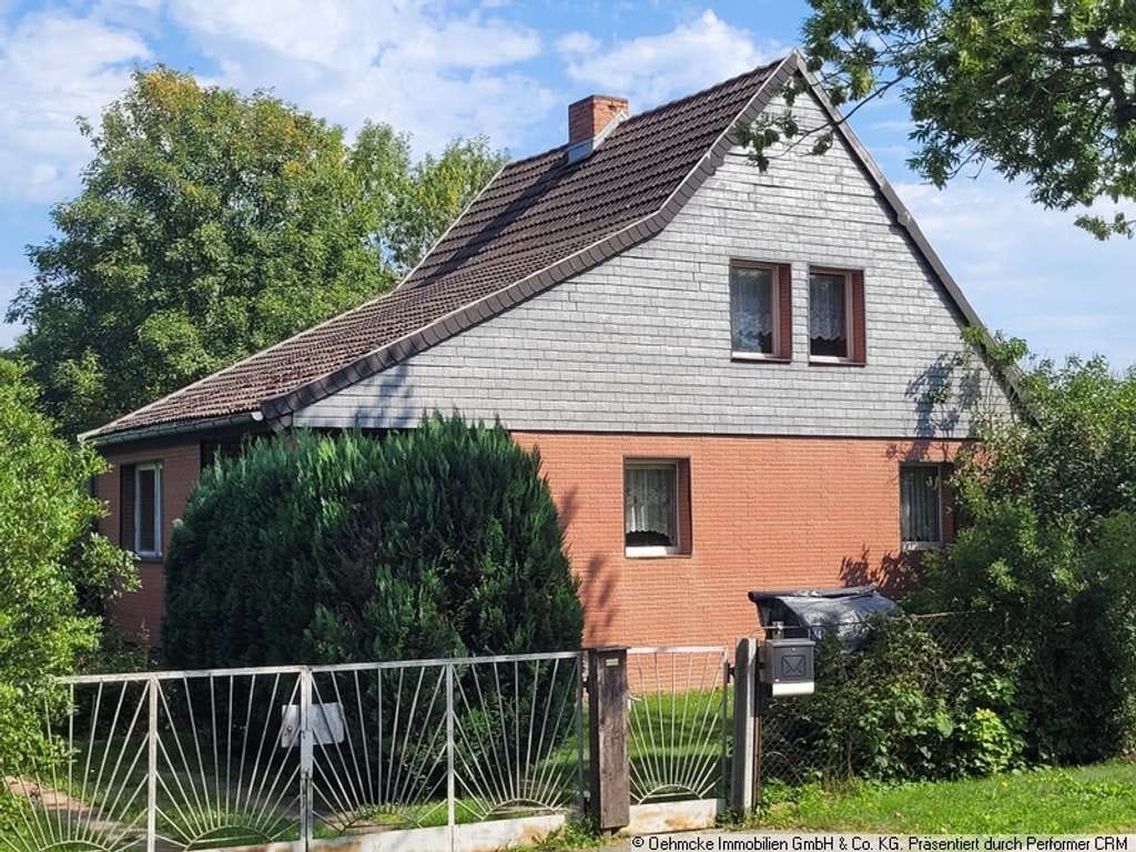 Immobilie in Oberkrämer - Berliner Stadtrand; großzügiger Landsitz in herrlicher Wohnlage mit massivem Einfamilienhaus - Bild 0