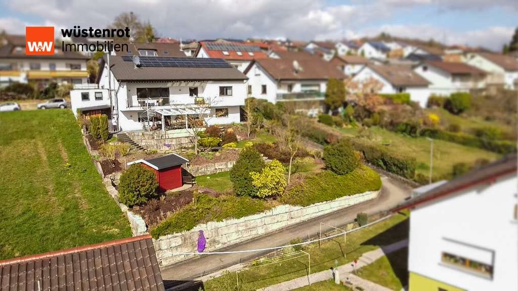 Immobilie in Waibstadt - Hier müssen Sie nur noch einziehen! - Bild 1