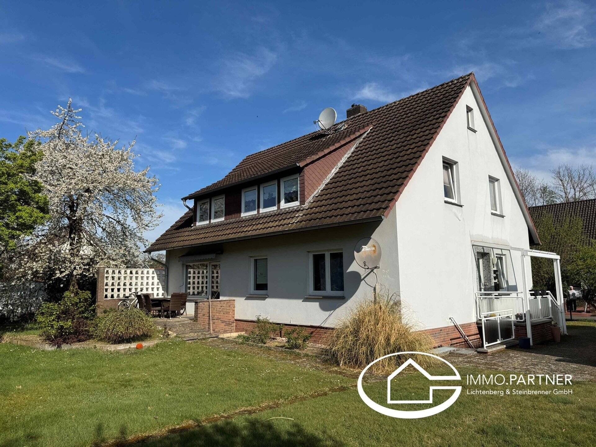 Immobilie in Rohrsen - Von Ihrem IMMO.PARTNER: Interessantes Zweifamilienhaus in ruhiger Lage - Bild 0