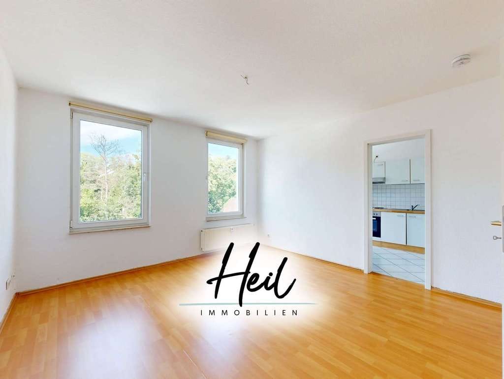 Immobilie in Zeitz - Mehrfamilienhaus mit 335 m² Wohnfläche und sieben Wohneinheiten - Bild 0