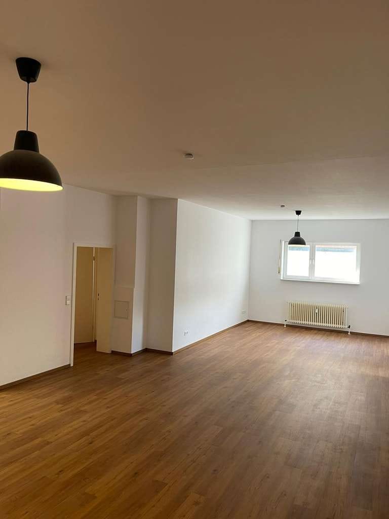 Immobilie in Linkenheim-Hochstetten - Lichtdurchflutete Praxis - Wohnung - Bild 0