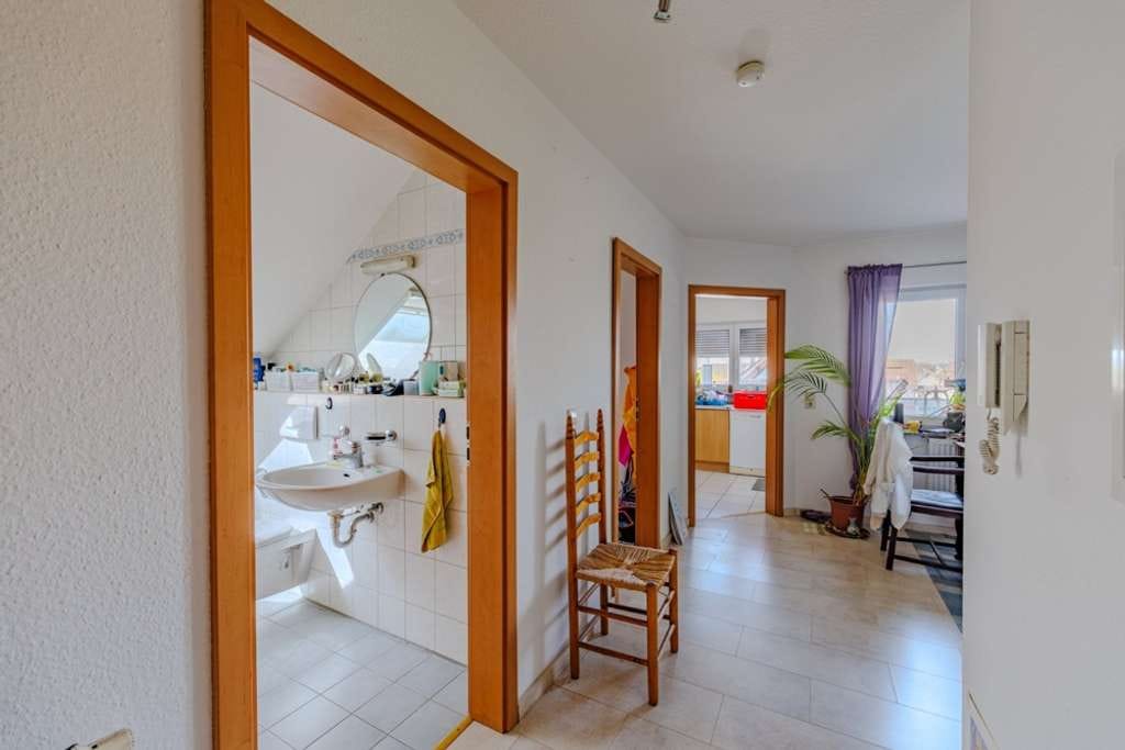 Immobilie in Neuried - Ideale Wohnung für den Single oder das Paar... Dachgeschosswohnung in Ichenheim - Bild 2