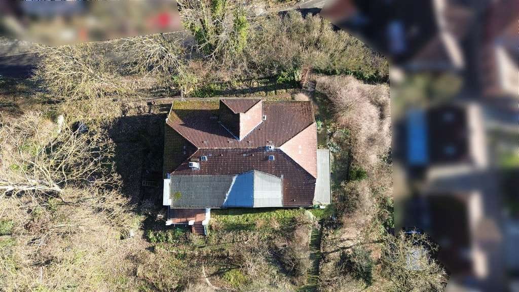 Immobilie in Lauenburg/Elbe - Liebhaber gesucht – Jahrhunderthaus mit Blick über die Elbe - Bild 2