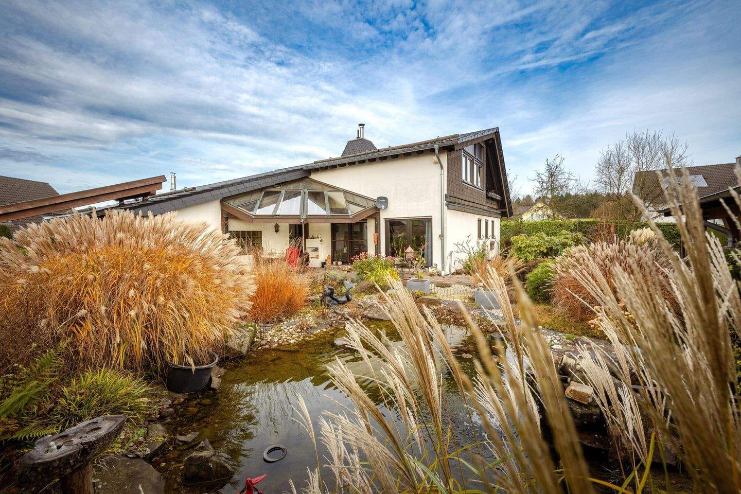 Immobilie in Anhausen - ! Außergewöhnliches Haus mit traumhaftem Garten ! - Bild 3