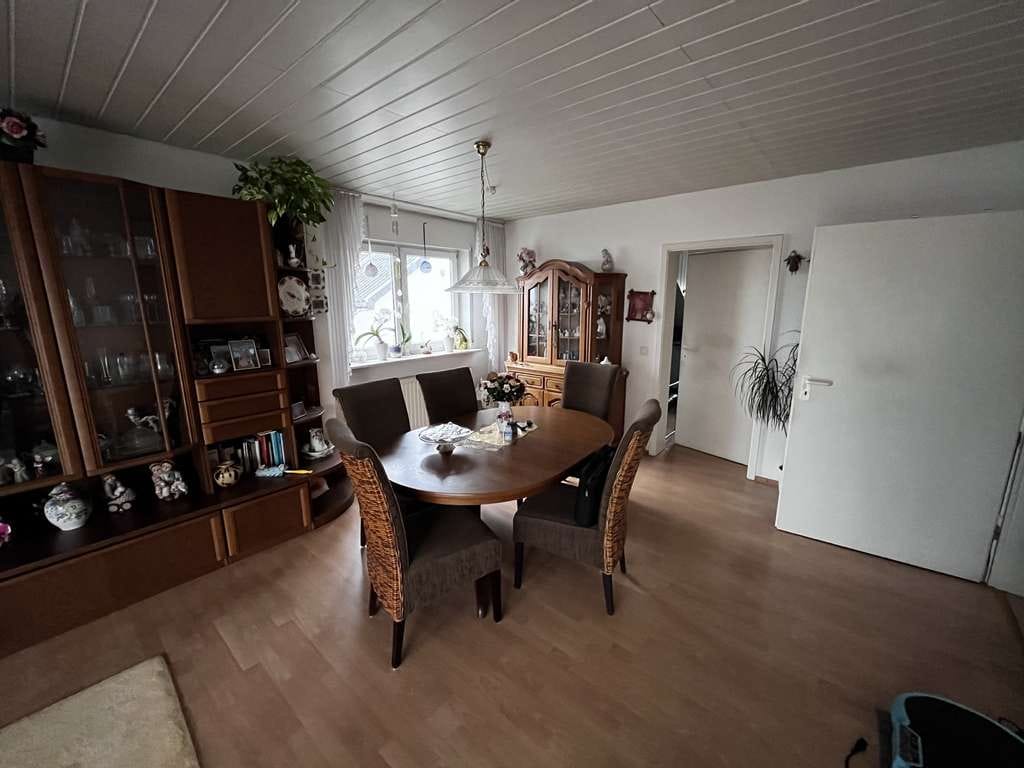 Immobilie in Überherrn - Schöne Dachgeschosswohnung mit herrlichem Weitblick - Bild 2