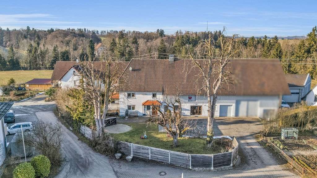 Immobilie in Berg - Berg-Kleintobel
Idyllisch & naturnah gelegene Hofstelle mit Entwicklungspotential - Bild 0