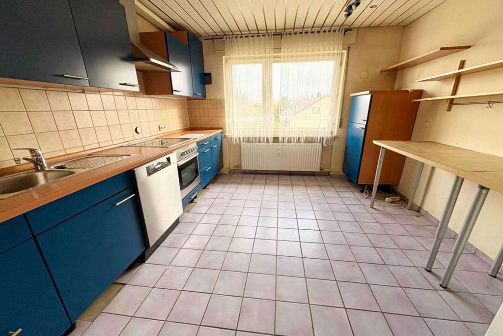 Immobilie in Ingelheim am Rhein - ...endlich!...mal wieder 4 Zimmer mit Potenzial und Platz! - Bild 4