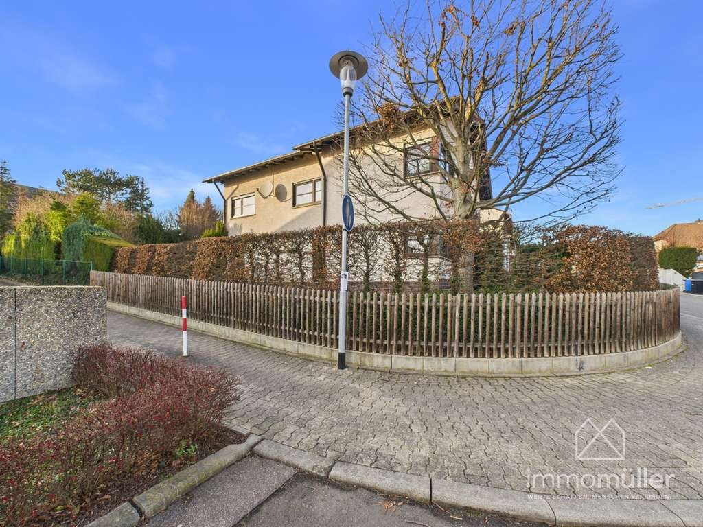 Immobilie in Grünstadt - Wo Ruhe wohnt und Alltag leiser wird - EFH mit ELW im Wendehammer - tolle Lage an den Weinbergen! - Bild 3