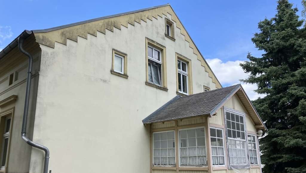 Immobilie in Vielitzsee - Historischer Gutshof mit über 6 HA Land, Nebengebäuden und Scheunen in idyllischer Lage - Bild 1
