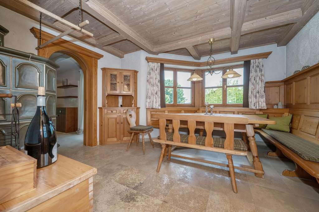 Immobilie in Neuhaus am Inn - Großzügiges Familienhaus mit Einliegerwohnung, Südgarten und Doppelgarage - Bild 3