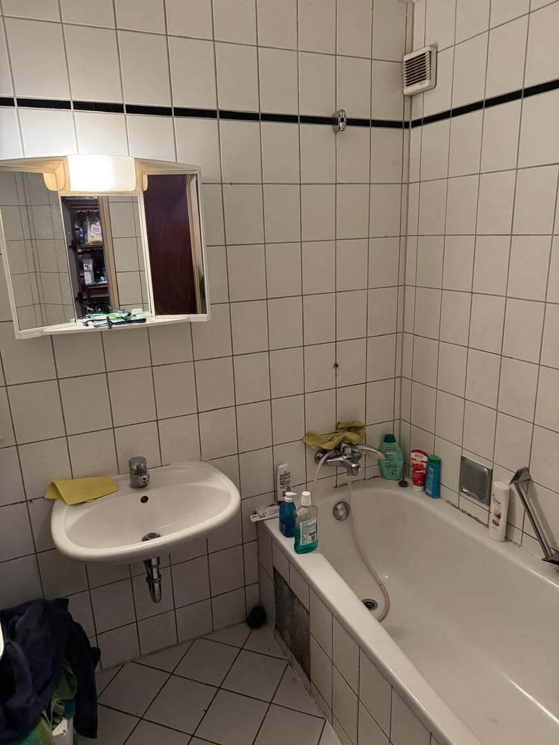 Immobilie in Puchheim - Renovierungsbedürftige 3-Zimmer-Erdgeschosswohnung mit Potenzial in ruhiger Lage von Puchheim - Bild 3
