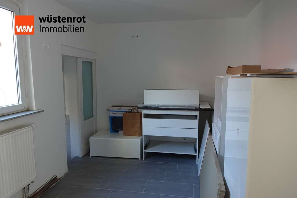 Immobilie in Bad Tennstedt - Gemütliches Einfamilienhaus mit verschiedenen Nutzungsperspektiven - Bild 2