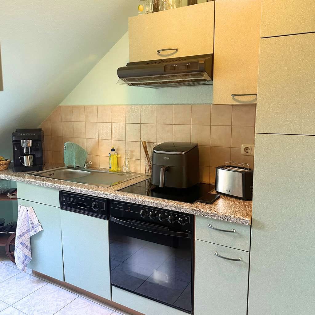 Immobilie in Oelsnitz/Erzgeb. - Attraktive Kapitalanlage mit soliden Mieteinnahmen – 2-Zimmer-Dachgeschosswohnung - Bild 3