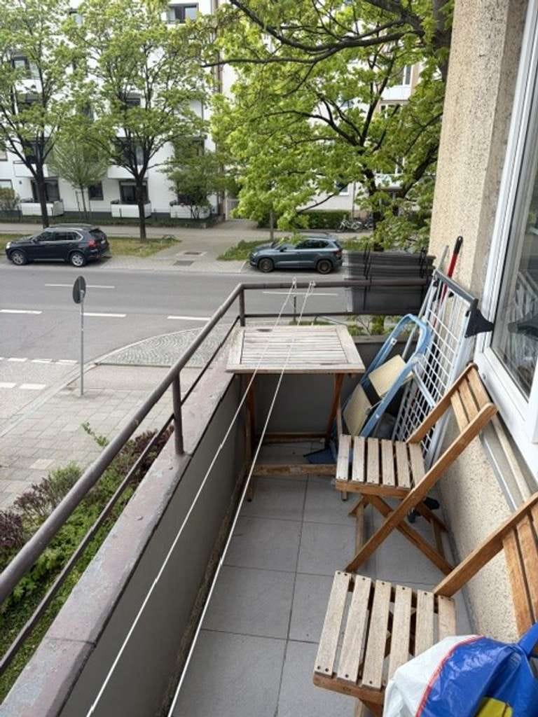 Immobilie in München - Brück Immobilien - Vermietete 4 Zi.-Eigentumswohnung mit Balkon - Bild 2