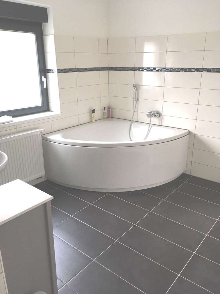 Immobilie in Bobingen - Großzügig geschnittene 2 ZKB mit großem Balkon im Süden von Bobingen - Bild 1